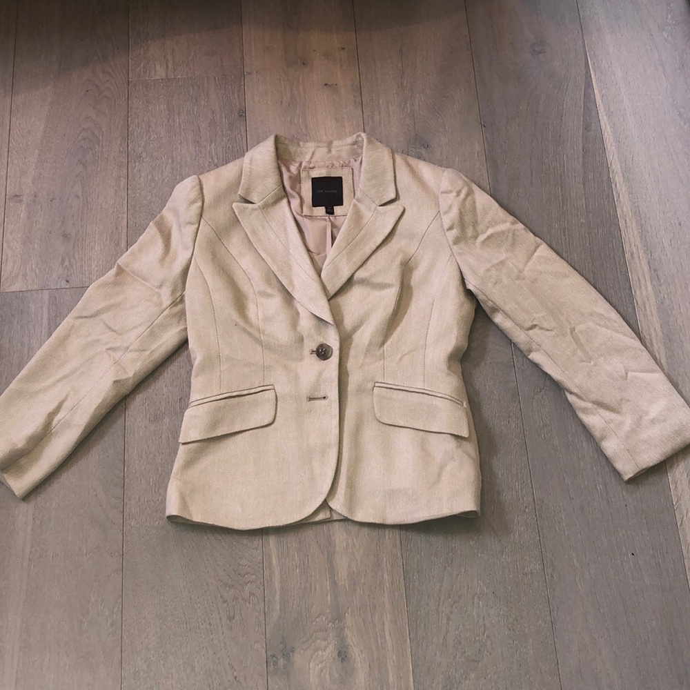 The Limited XS Fitted Tan Blazer